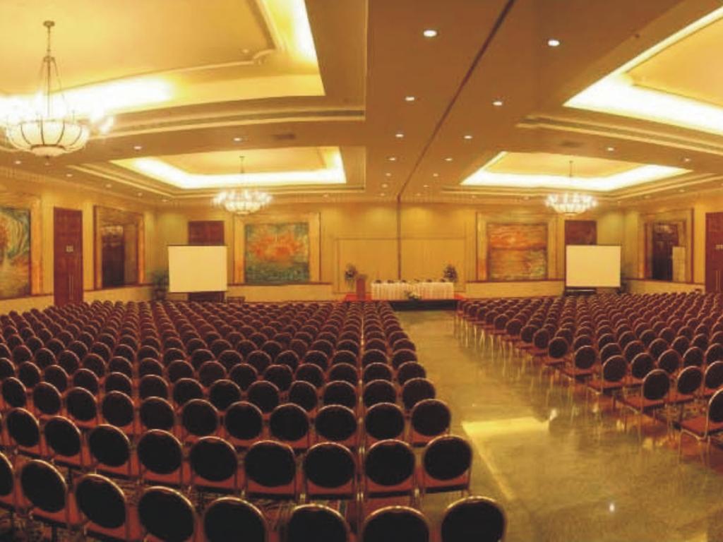 The Lalit Mumbai Hotel Екстериор снимка The Grand Ballroom